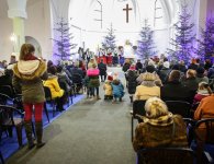 Kolędowanie w parafii bł. Wincentego Kadłubka w Domaszowicach