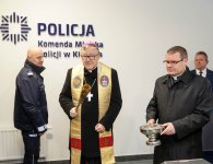 Kieleccy policjanci w nowoczesnej siedzibie