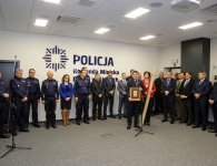 Kieleccy policjanci w nowoczesnej siedzibie