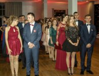 Poloneza czas zacząć - bale studniówkowe w Chmielniku i Łopusznie. 