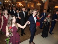 Studniówki w Chęcinach i Bodzentynie.
