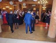 Studniówki w Chęcinach i Bodzentynie.