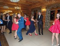 Studniówki w Chęcinach i Bodzentynie.