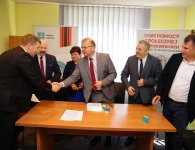 Podpisano umowę na budowę budynku administracyjnego w Domu Pomocy Społecznej w Łagiewnikach