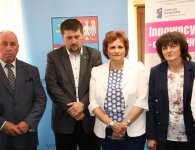 Podpisanie umów edukacyjnych 