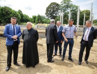 Z pompą ruszyła budowa powiatowej szkoły w Łopusznie