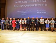 Uroczysta gala 20-lecia Powiatu Kieleckiego w Filharmonii Świętokrzyskiej