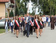 Wmurowanie kamienia węgielnego pod budowę nowej szkoły w Piotrkowicach w gminie Chmielnik.