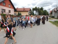 Wmurowanie kamienia węgielnego pod budowę nowej szkoły w Piotrkowicach w gminie Chmielnik.