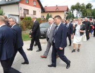 Wmurowanie kamienia węgielnego pod budowę nowej szkoły w Piotrkowicach w gminie Chmielnik.