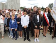 Wmurowanie kamienia węgielnego pod budowę nowej szkoły w Piotrkowicach w gminie Chmielnik.