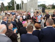 Wmurowanie kamienia węgielnego pod budowę nowej szkoły w Piotrkowicach w gminie Chmielnik.
