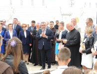 Wmurowanie kamienia węgielnego pod budowę nowej szkoły w Piotrkowicach w gminie Chmielnik.