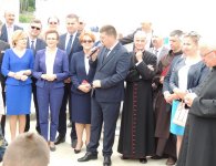 Wmurowanie kamienia węgielnego pod budowę nowej szkoły w Piotrkowicach w gminie Chmielnik.