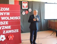 Uroczystości w w Szkole Podstawowej w Leśnej-Starej Wsi