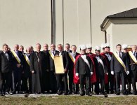 Rycerze Kolumba z Chmielnika nowym sztandarem