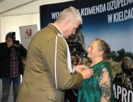 Wręczenie medali za zasługi dla obronności kraju