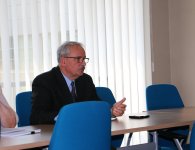Komisji Rolnictwa, Leśnictwa, Gospodarki Gruntami i Ochrony Środowiska oraz Samorządu, Rozwoju Gospodarczego i Przeciwdziałania Bezrobociu.