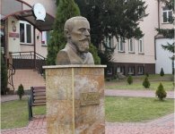 POWIATOWY ZESPÓŁ SZKÓŁ W CHMIELNIKU - Szkoła z tradycją