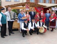 Powiatowy Konkurs na Najsmaczniejszą Potrawe oraz Powiatowy Przegląd Kapel Ludowych.