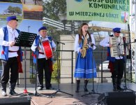 Powiatowy Konkurs na Najsmaczniejszą Potrawe oraz Powiatowy Przegląd Kapel Ludowych.