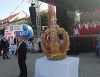 Wieniec powiatu na podium