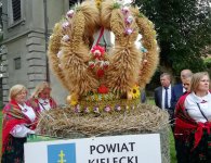 Wieniec powiatu na podium