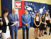 Ślubowanie pierwszaków w Kajetanowie