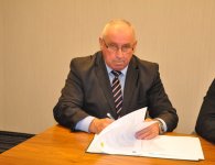 Podpisanie umowy pomiędzy powiatem kieleckim a OHP. 