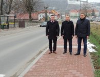 Chodniki w Gminie i Miescie Chęciny odebrane