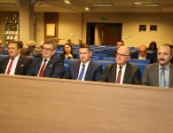 Sesja nadzwyczajna w sprawie dróg
