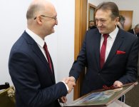 Biuro poselskie Piotra Wawrzyka otwarte