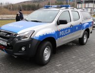 Nowe samochody przekazane dla policji