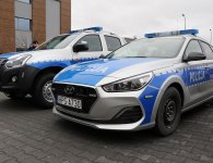 Nowe samochody przekazane dla policji