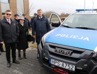Nowe samochody przekazane dla policji