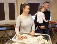 Trojaczki opuściły szpital