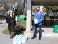 Płyny do dezynfekcji już w jednostkach powiatu