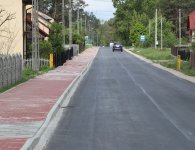 Droga w Nidzie z nową nawierzchnią i chodnikiem