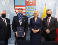 Pieniądze na walkę z epidemią
