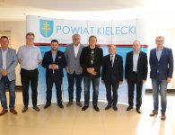 Podpisanie umowy na przebudowę dróg w Górnie