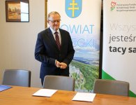 Podpisano umowy na wsparcie osób niepełnosprawnych