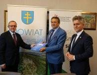 Podpisano umowy na wsparcie osób niepełnosprawnych