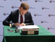 Podpisanie aktu erekcyjnego i wmurowanie kamienia węgielnego pod budowę żłobka w gminie Miedziana Góra.