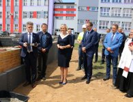 Podpisanie aktu erekcyjnego i wmurowanie kamienia węgielnego pod budowę żłobka w gminie Miedziana Góra.