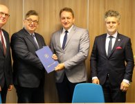 Gminy zlikwidują bariery dla osób niepełnosprawnych