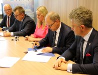 Gminy zlikwidują bariery dla osób niepełnosprawnych