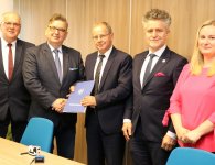 Gminy zlikwidują bariery dla osób niepełnosprawnych