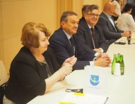 Podpisanie projektu pn. „Przeciwdziałanie przedwczesnemu opuszczeniu rynku pracy przez osoby w wieku aktywności zawodowej pracujące w Starostwie Powiatowym w Kielcach”