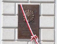 Tablica upamiętniająca 100. rocznicę utworzenia Armii Ochotniczej 