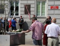 Tablica upamiętniająca 100. rocznicę utworzenia Armii Ochotniczej 